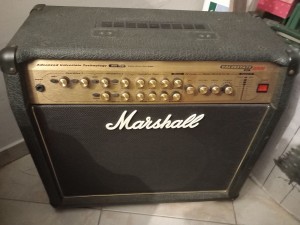 ampli Marshall AVT100 Valvestate 2000 100W hybride <VENDU>